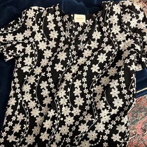 Sézane Emma Blouse in Ecru Embroidery/ Black Floral Top Size 6